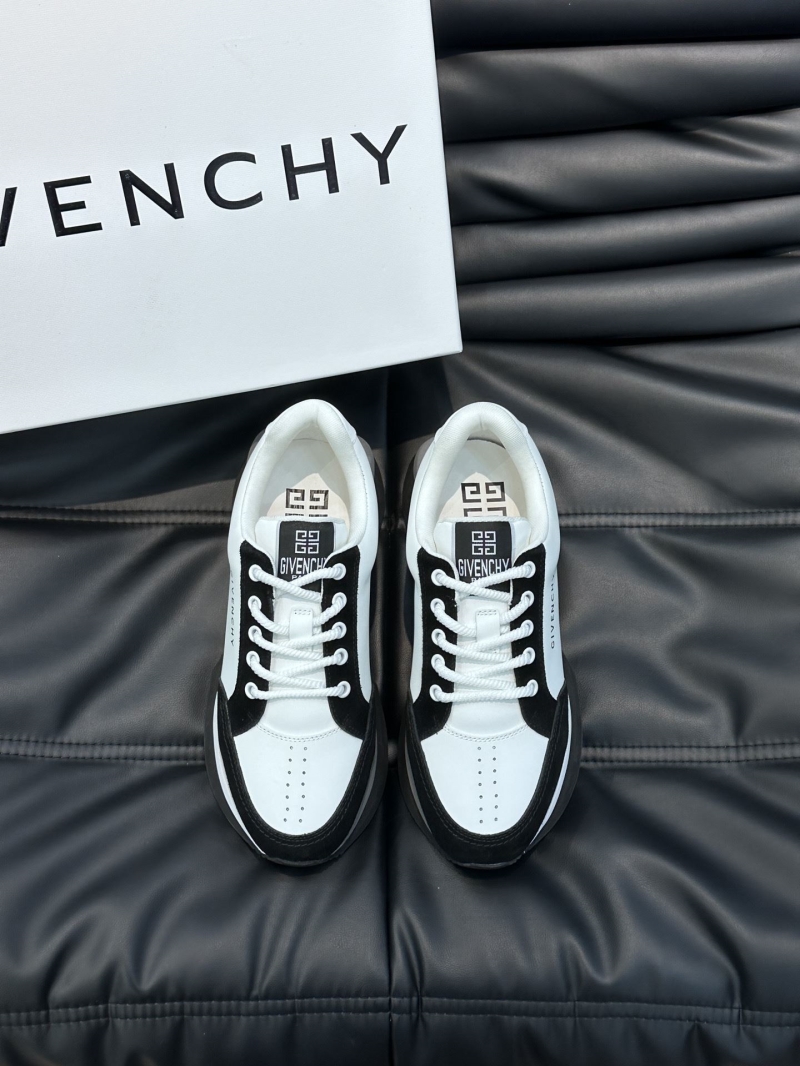 Givenchy Sneakers